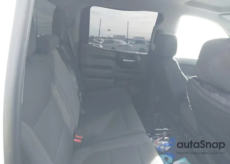 2021 Chevrolet Silverado 1500 4Wd Short Bed Lt z USA, uszkodzony, nr VIN 1GCUYDED2MZ397905